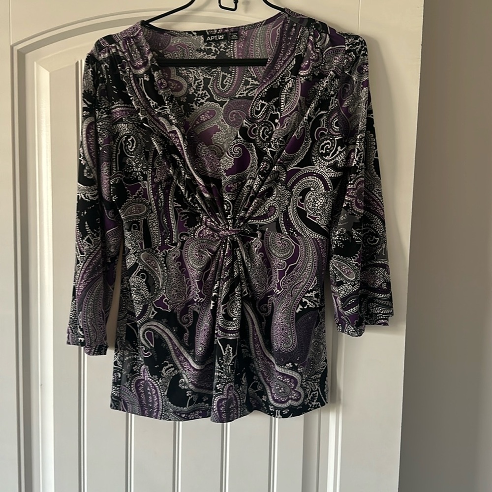 3/4 sleeve medium petite Apt 9 blouse - purple and black